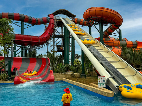 Large-scale water conveyor project "Sam Son Water Park" (Vietnam)