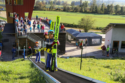 New Moving Carpet inspires young ski jumping talents and legends