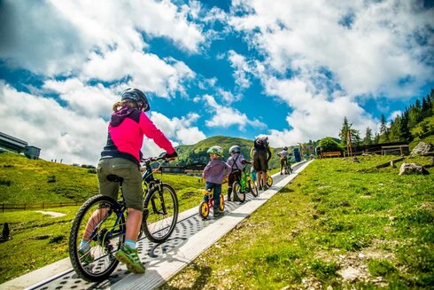 Moving Carpet on the Reiteralm