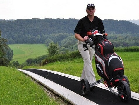 Lohmar-Wahlscheid (D): The world's longest golf conveyor belt at Golfclub Schloss Auel