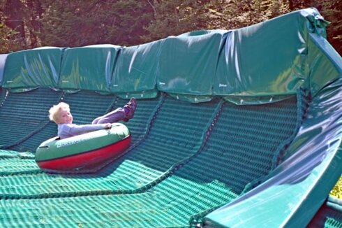 Sunkid summer tubing in Metàbief