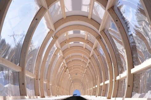 Tarvis (ITA): Sunkid wooden gallery VARIOS with record length