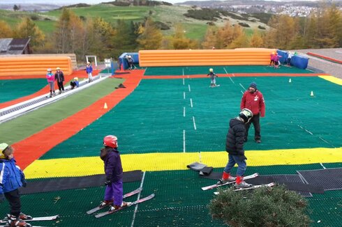 Dry Slopes - Tubing - Moving Carpet - Hillend (Scotland/GB)