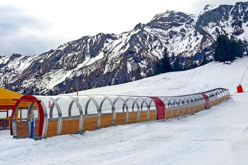 Moving Carpet with Gallery EVOLUS - Wooden Cladding - Sörenberg (CH)