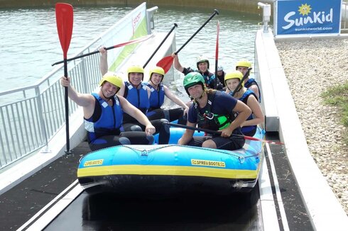 Moving Carpet: Sunkid boat conveyor for white water athletes