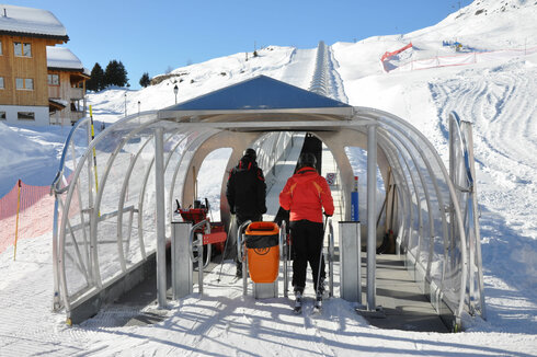 The Moving Carpet: Longer - Higher - Wider