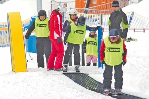 Masserberg/Heubach (D): Sunkid hands over turnkey children's land with Moving Carpet, Comf